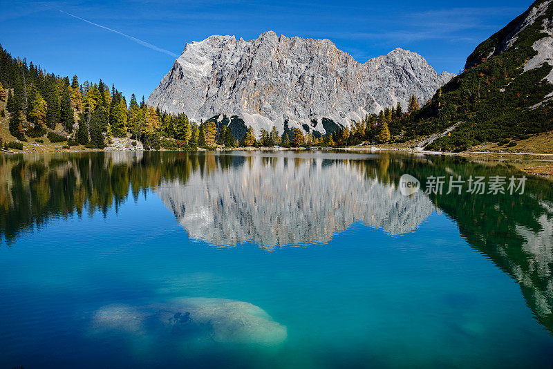 Seebensee - Zugspitze -湖中倒影